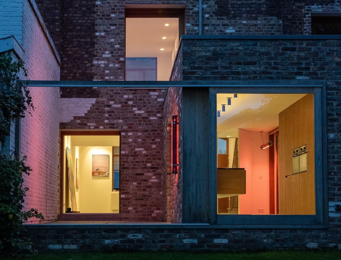 bonnemaison : la galerie fête son anniversaire en présentant sa collection