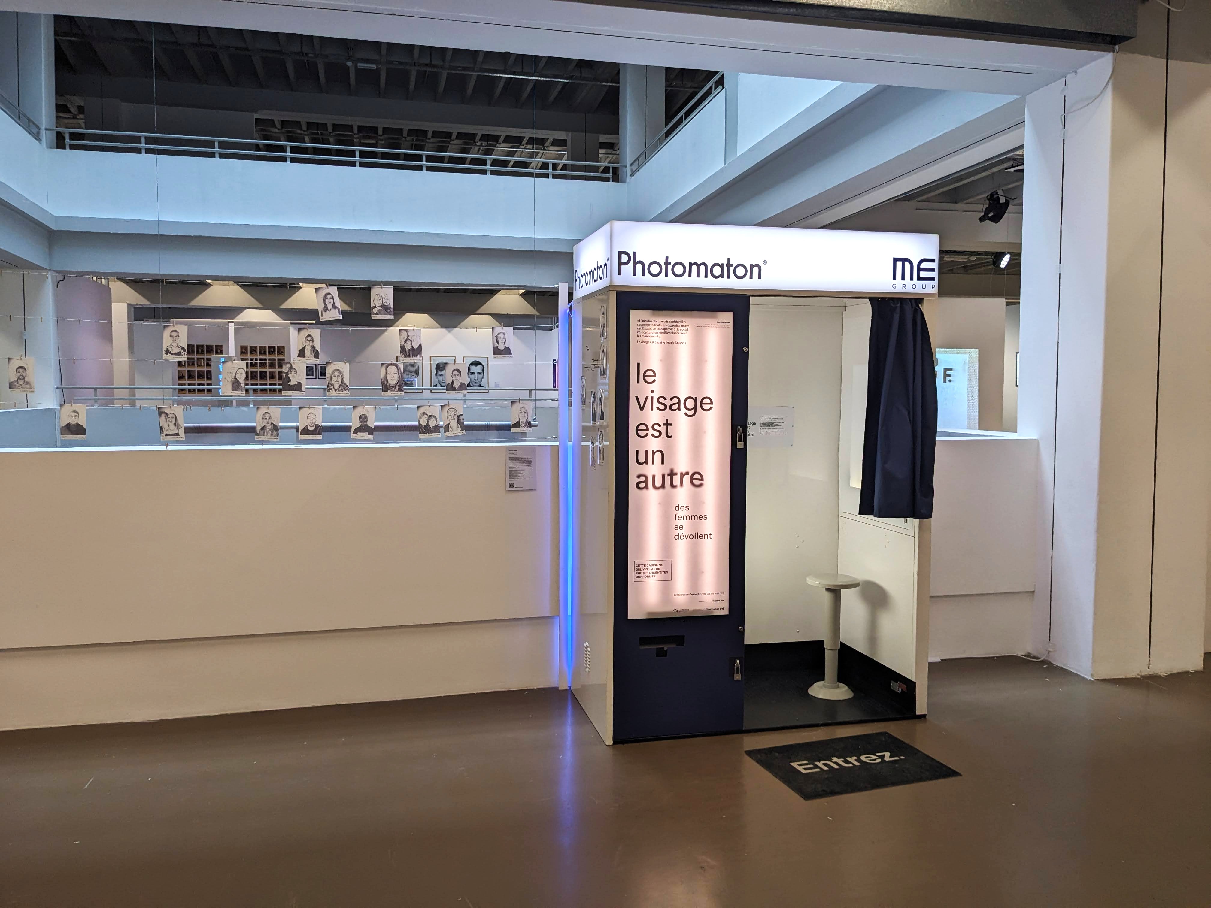 “Je suis là” : le selfie à travers les siècles