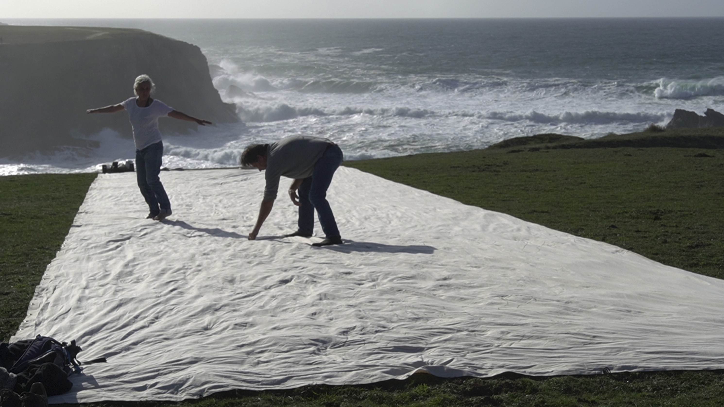 La mémoire des mouvements : au MAC&rsquo;S, Anne Teresa De Keersmaeker et Steven Fillet se rencontrent sur la toile